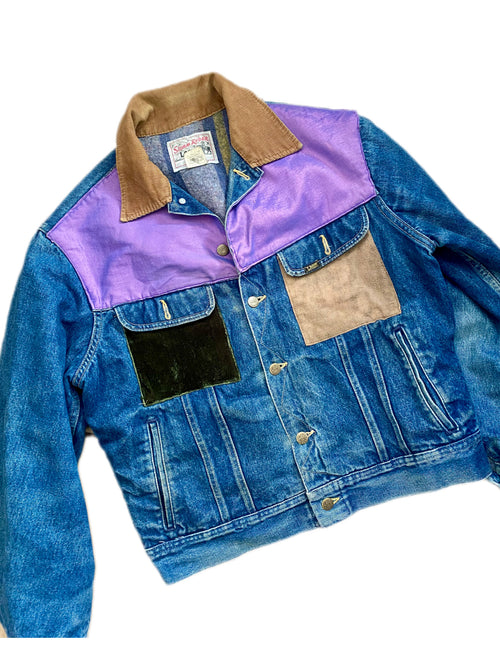 Chaqueta de mezclilla intervenida