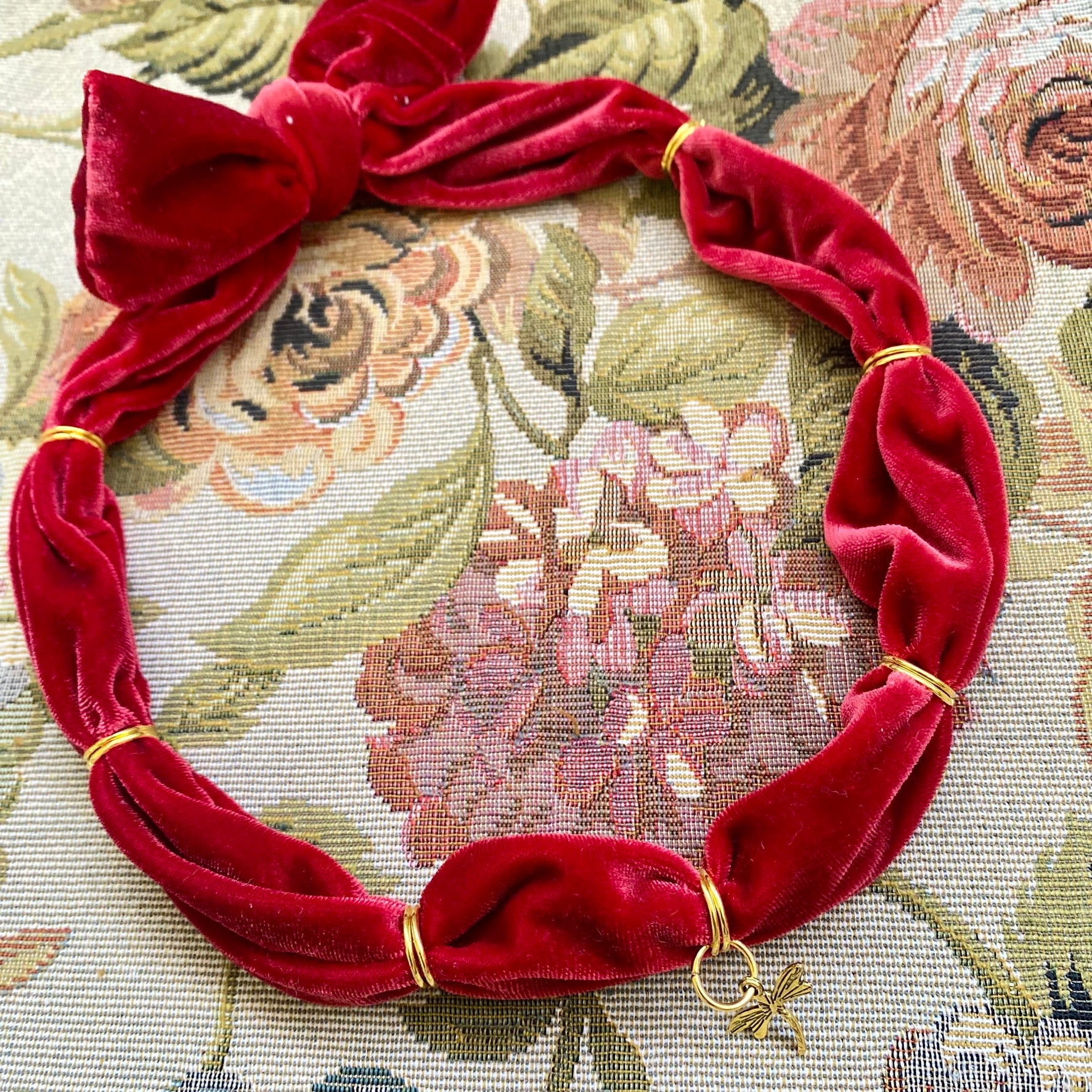 Collar Grueso Terciopelo Libélula Rojo