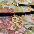 Collar Terciopelo Corazón Negro c/ Dorado
