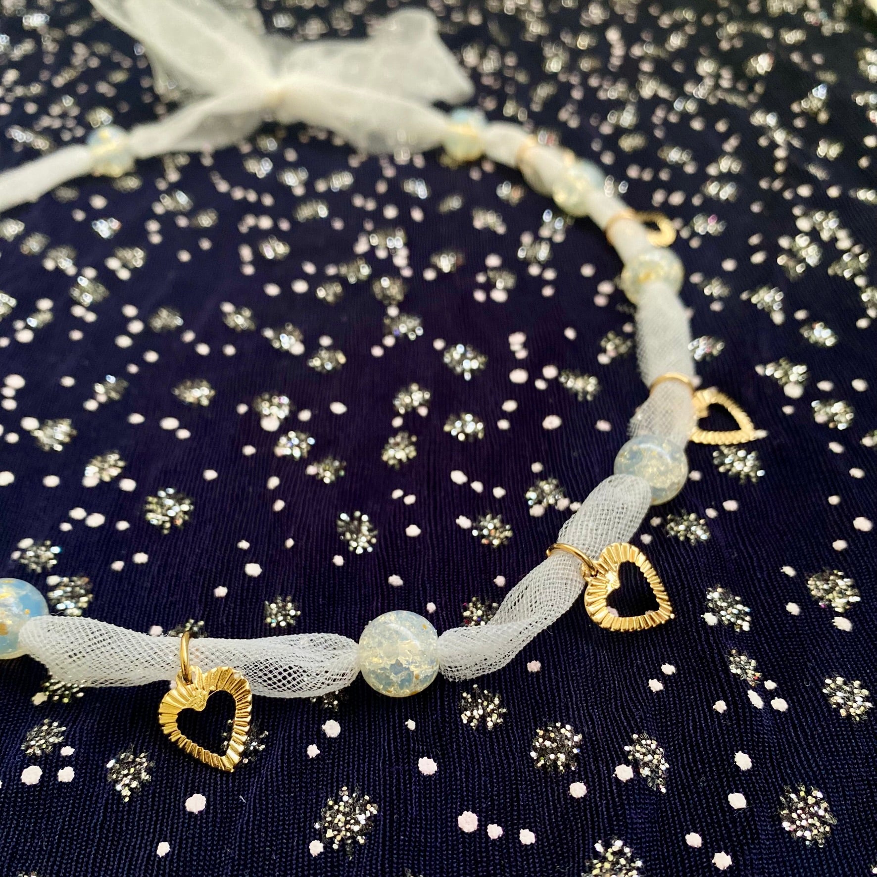 Collar Transparencia Corazones Blanco c/ Dorado