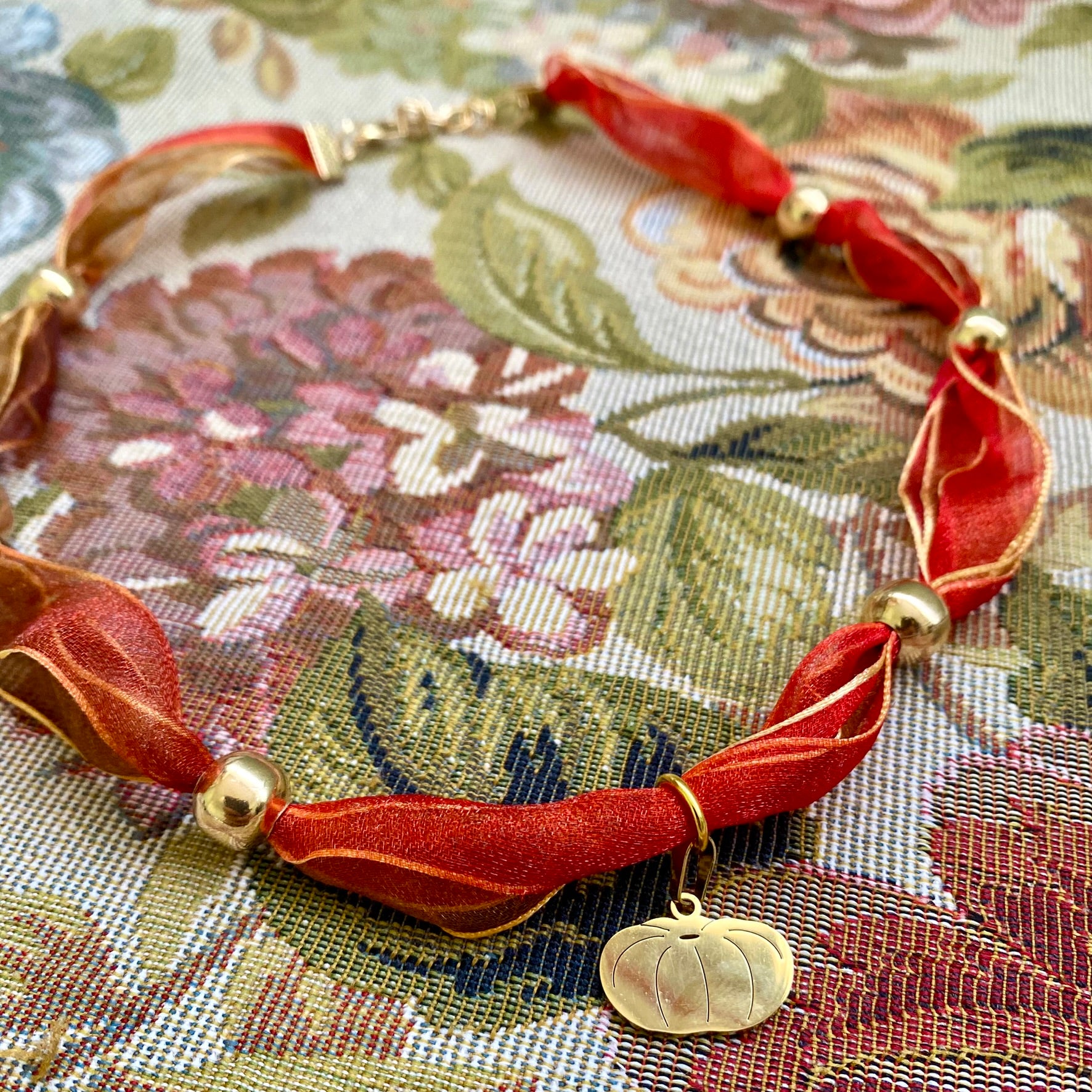 Collar Calabaza Rojo Anaranjado c/ Dorado