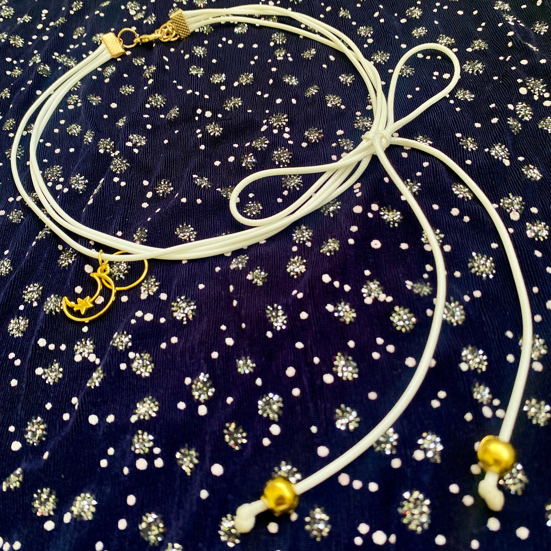 Collar Blanco Listón