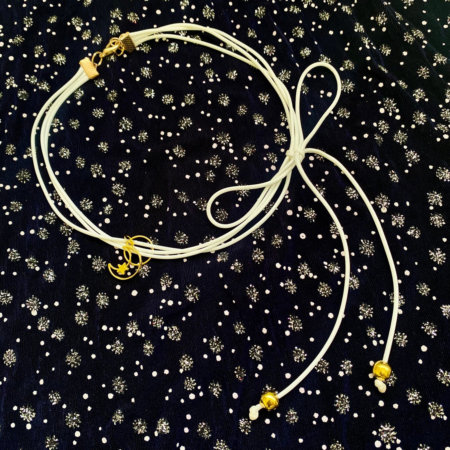 Collar Blanco Listón