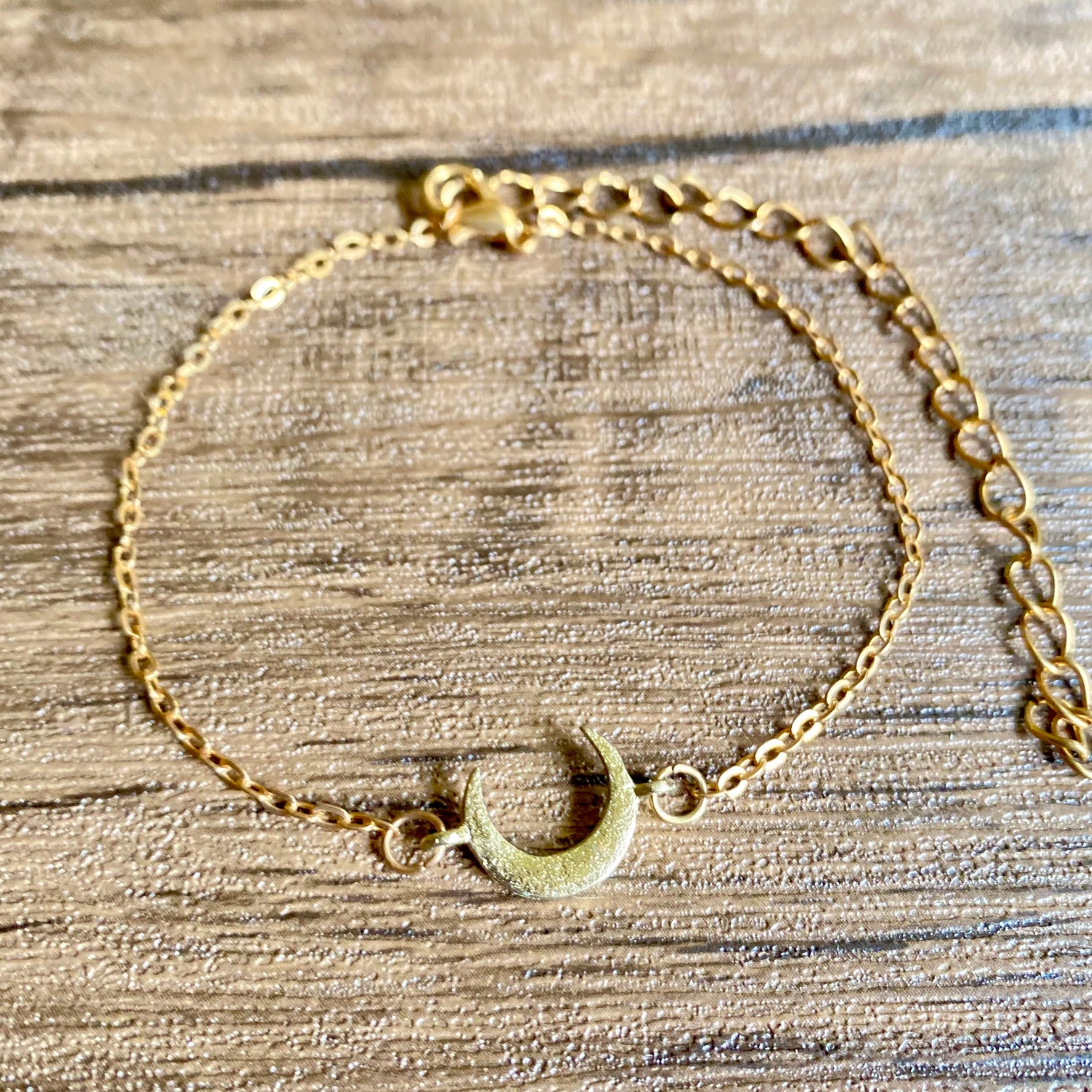 Brazalete Pulsera Luna - Dorado