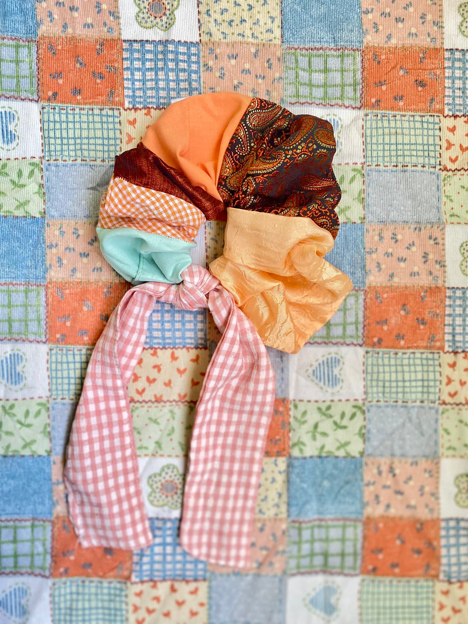 Scrunchie Patchwork Listón Multicolor